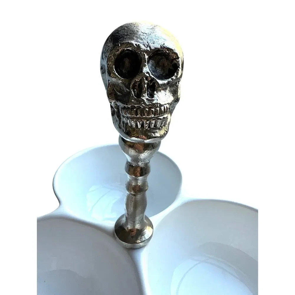 Pottery Barn Halloween Walking Dead Gothic Skull 3-Bowl Condiment Dip Holder
